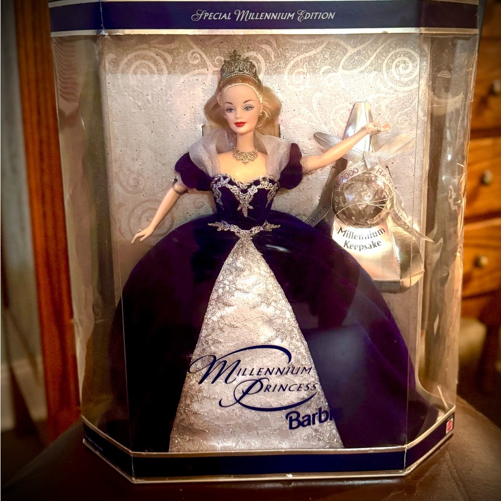 Milenium Barbie. Original box. NEW LOWER PRICE !!